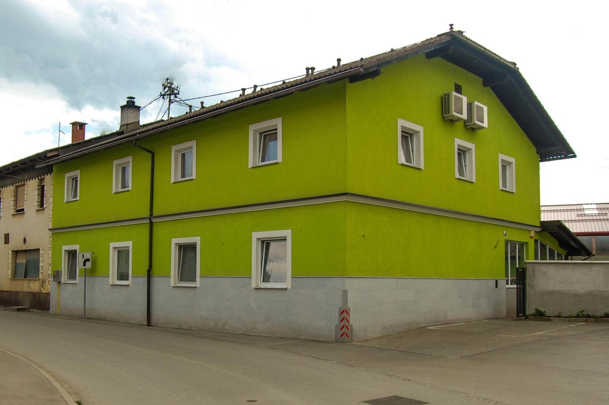 Penzion Pri Slovenc Dol pri Ljubljani Buitenkant foto